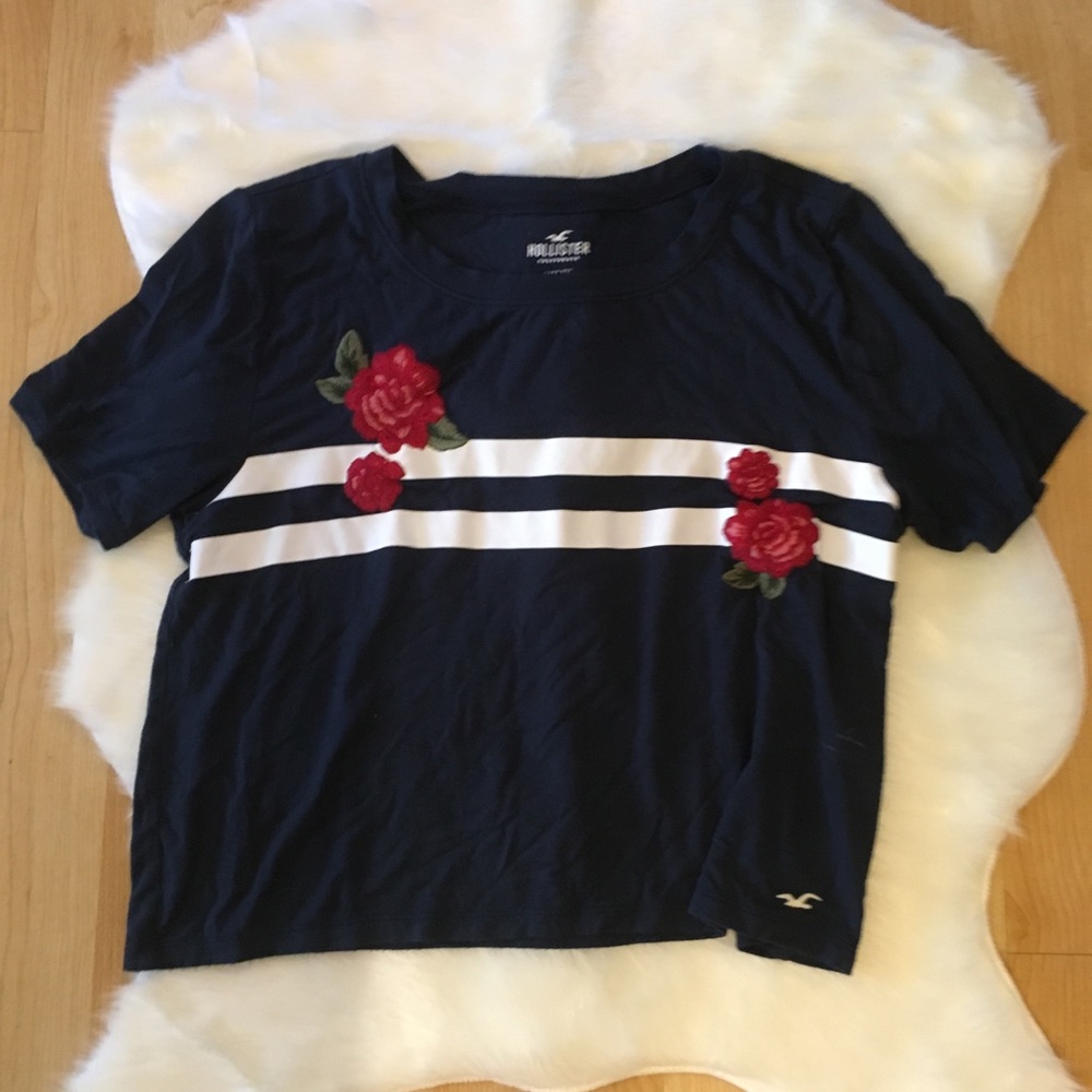 Hollister top